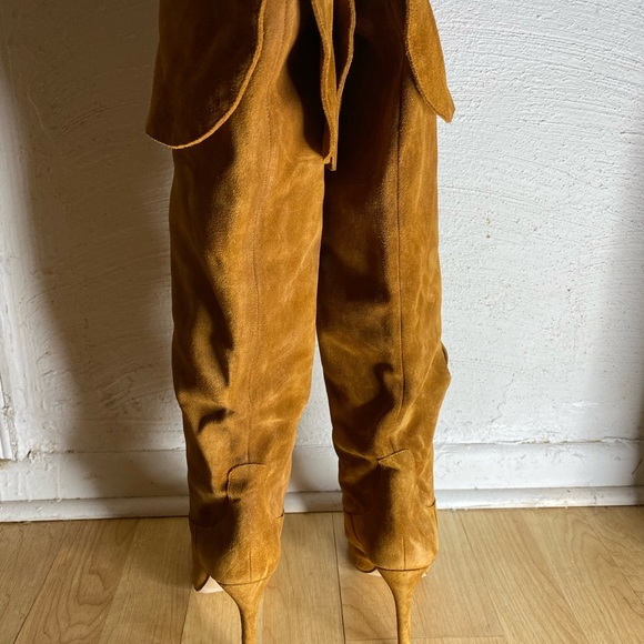 x REVOLVE Nora Boots in Rust
House of Harlow 1960 - Picture 3 of 5